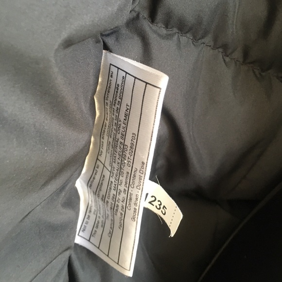The North Face 700 series women’s down filled vest - Picture 7 of 8